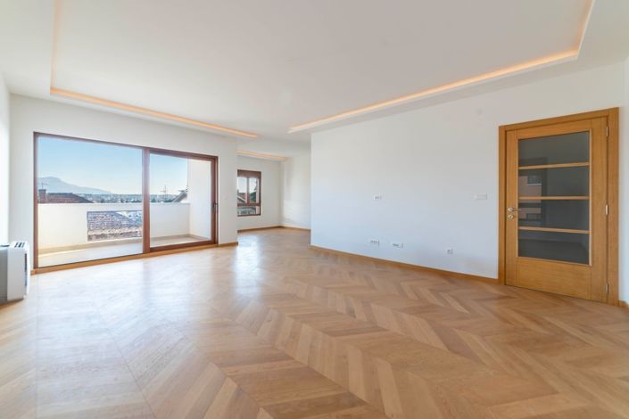 Image No.4-3 Bed Apartment for sale