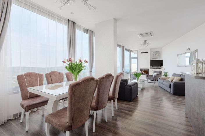 Image No.10-3 Bed Villa for sale