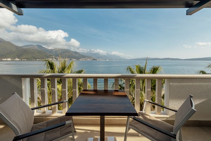 Image No.1-12 Bed Hotel for sale