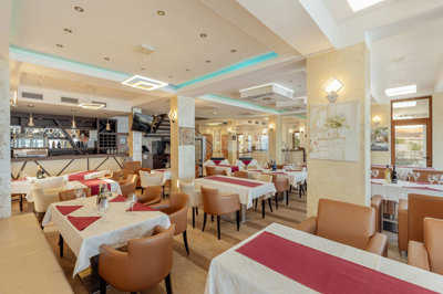 7-herceg-novi-bijela-fully-renovated-4-star-h