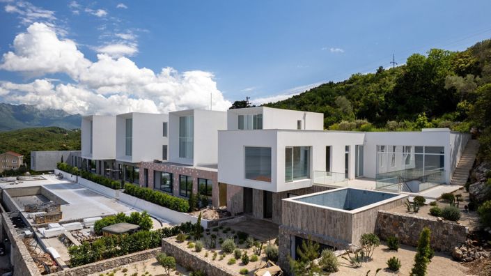 Image No.3-5 Bed Villa for sale