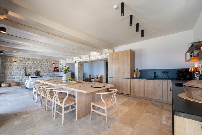 Image No.15-9 Bed House for sale