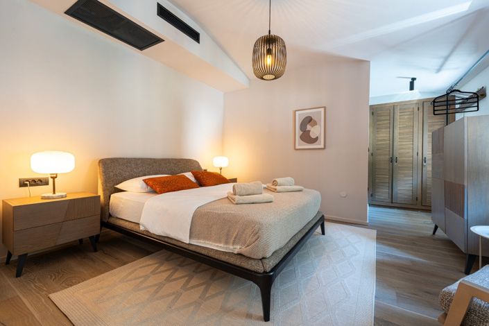 Image No.19-9 Bed House for sale