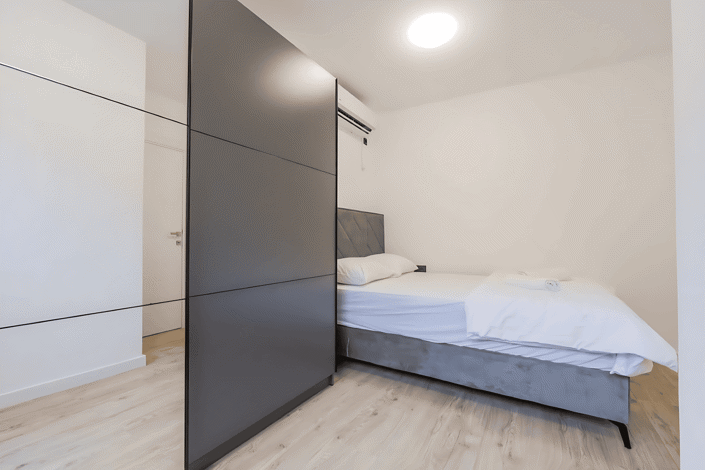 Image No.19-8 Bed House for sale