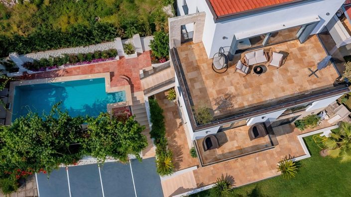 Image No.29-8 Bed House for sale