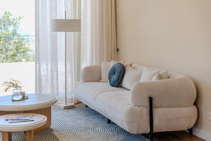 Image No.4-2 Bed House for sale