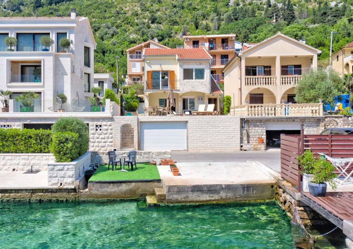 Image No.1-4 Bed House for sale