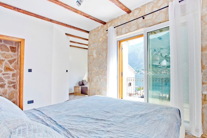 Image No.15-4 Bed House for sale