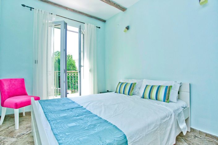 Image No.16-4 Bed House for sale