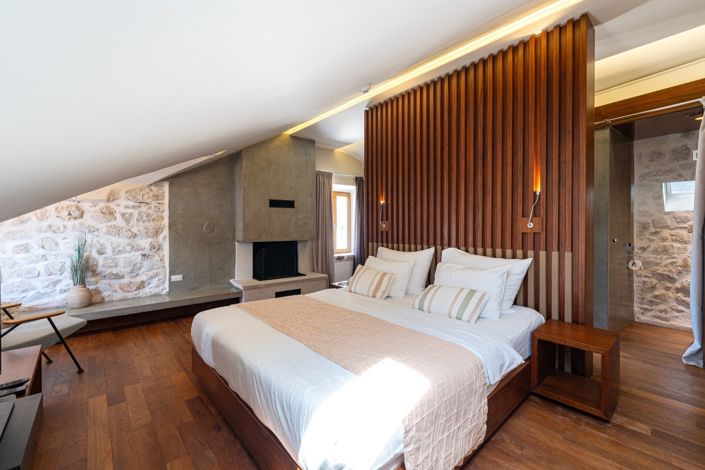 Image No.22-7 Bed Hotel for sale