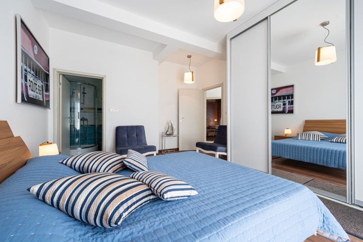 Image No.14-5 Bed House for sale