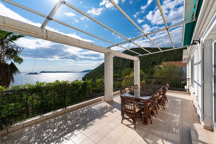 Image No.17-9 Bed Villa for sale