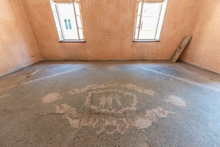 Image No.19-5 Bed House for sale