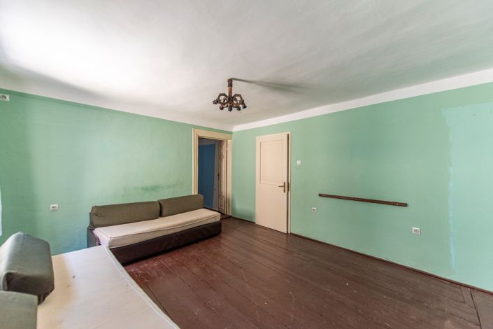 Image No.26-5 Bed House for sale