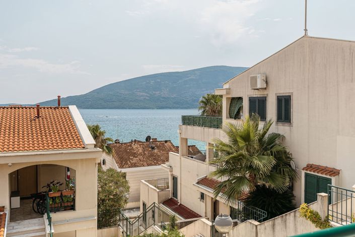 Image No.1-6 Bed Apartment for sale