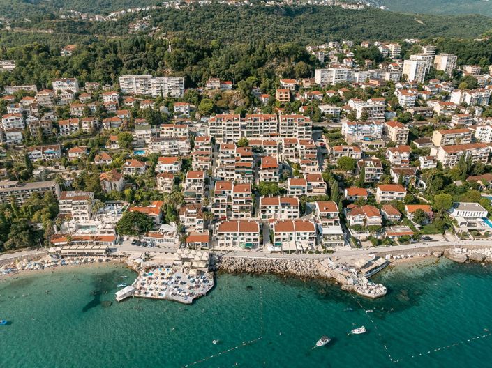 Image No.23-6 Bed Apartment for sale