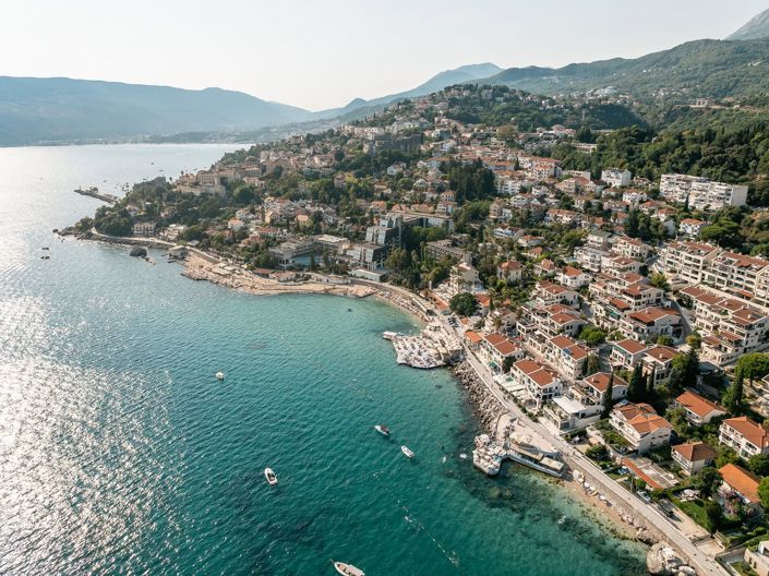 Image No.24-6 Bed Apartment for sale