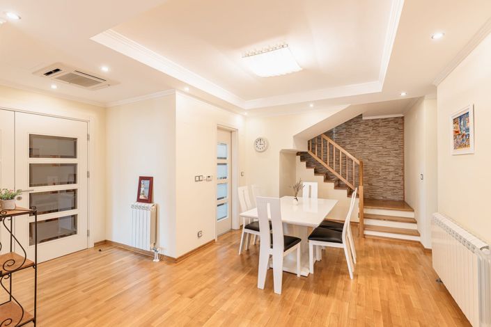 Image No.4-6 Bed Apartment for sale