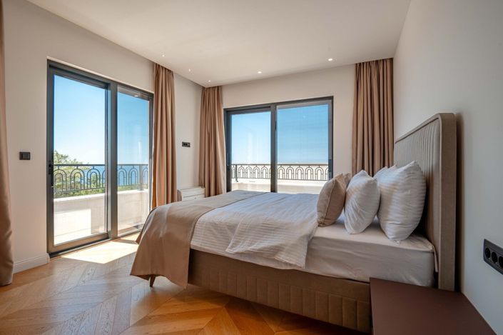 Image No.25-5 Bed Villa for sale