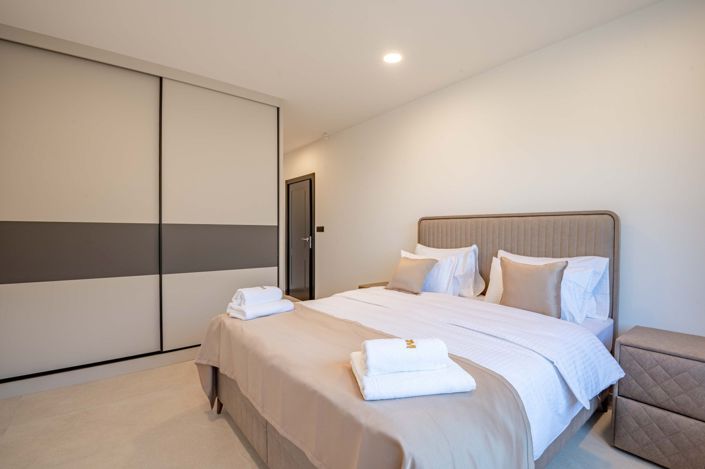 Image No.26-5 Bed Villa for sale