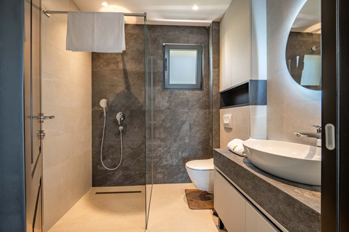 Image No.28-5 Bed Villa for sale