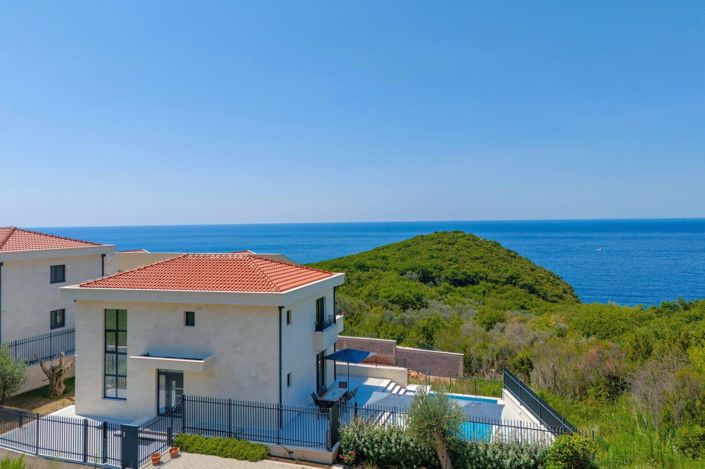 Image No.7-5 Bed Villa for sale