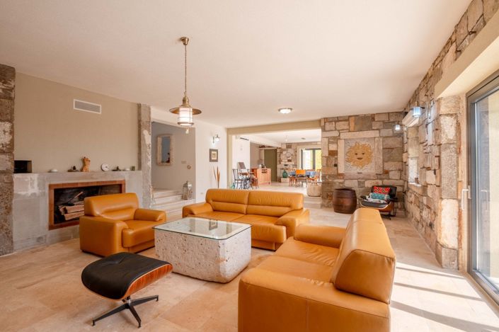 Image No.11-4 Bed House for sale