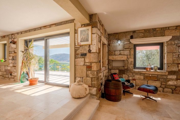 Image No.14-4 Bed House for sale