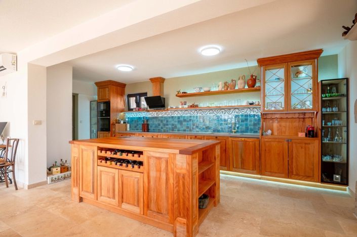 Image No.19-4 Bed House for sale