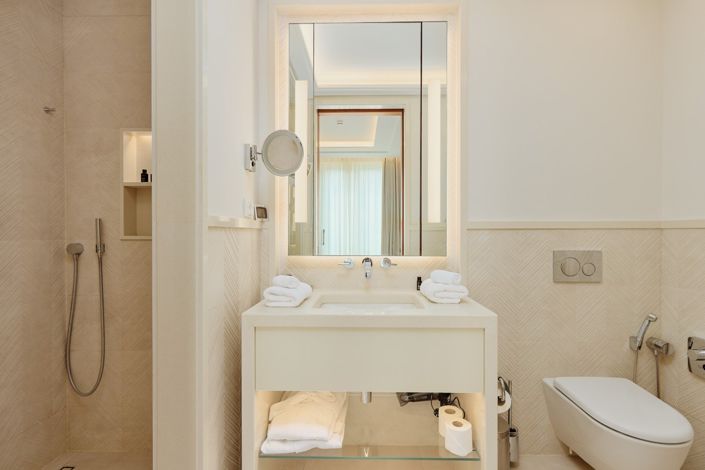 Image No.10-1 Bed Apartment for sale