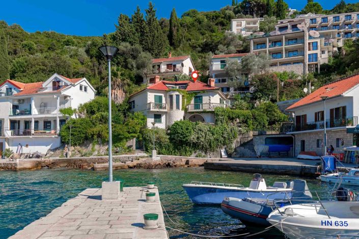 Image No.4-2 Bed House for sale