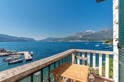 7-waterside-house-in-rose-lustica