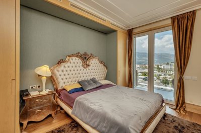 8-tivat-porto-montenegro-luxury-one-bedroom-a
