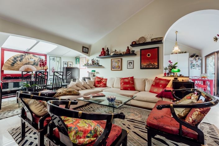 Image No.10-3 Bed House for sale