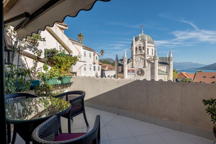 Image No.15-3 Bed House for sale