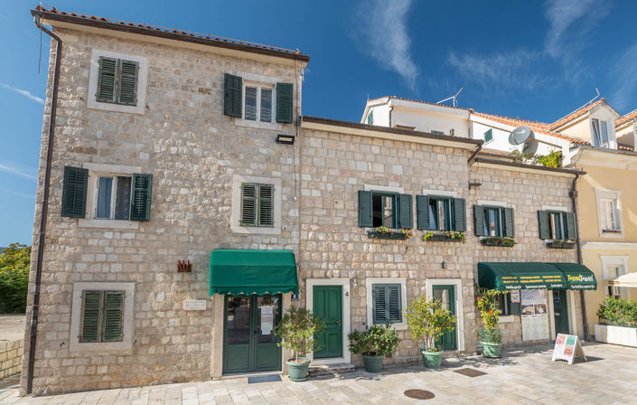 Image No.26-3 Bed House for sale