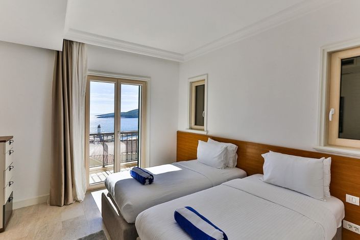 Image No.10-2 Bed Apartment for sale