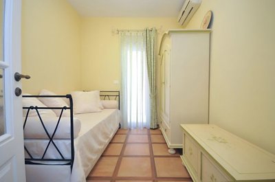 10-ekskluzivan-dvosoban-stan-blizu-mora-budva