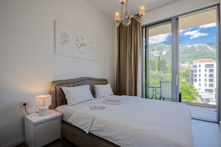 Image No.10-2 Bed Apartment for sale