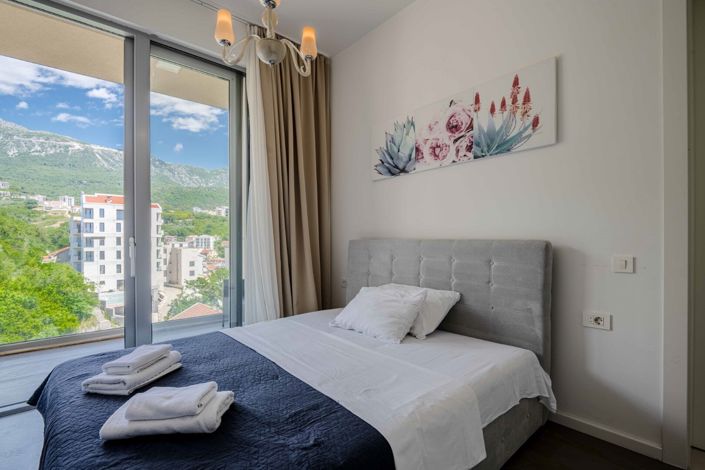 Image No.12-2 Bed Apartment for sale