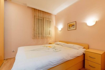 9-2bdr-apartment-near-slovenska-plaza-beach