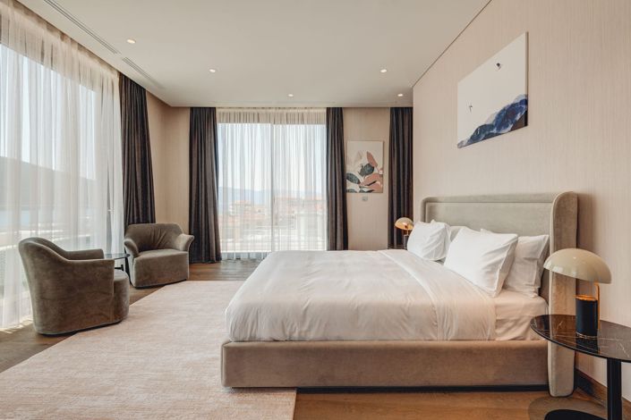 Image No.11-3 Bed Apartment for sale