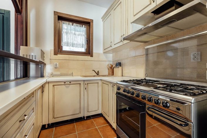 Image No.13-2 Bed Apartment for sale