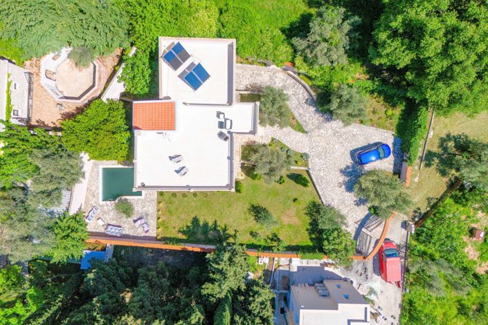 Image No.30-4 Bed House for sale