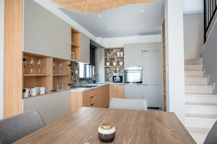 Image No.10-2 Bed Villa for sale