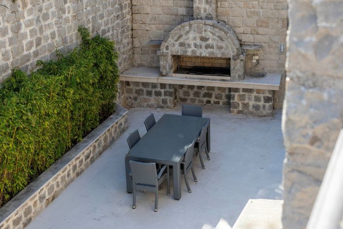 Image No.16-9 Bed Hotel for sale