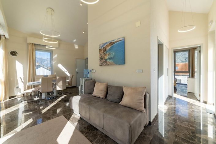 Image No.8-9 Bed Hotel for sale