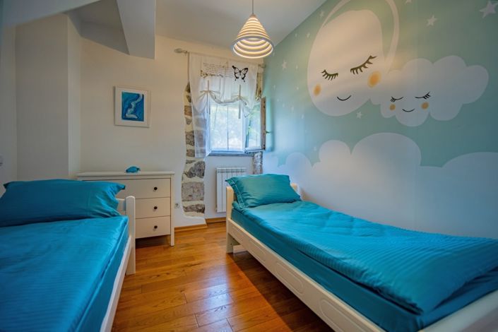 Image No.14-3 Bed House for sale