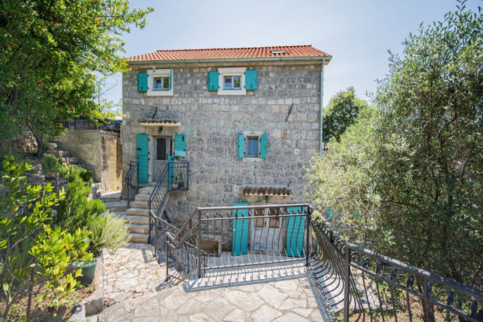 Image No.6-3 Bed House for sale