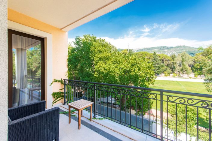 Image No.19-2 Bed Apartment for sale